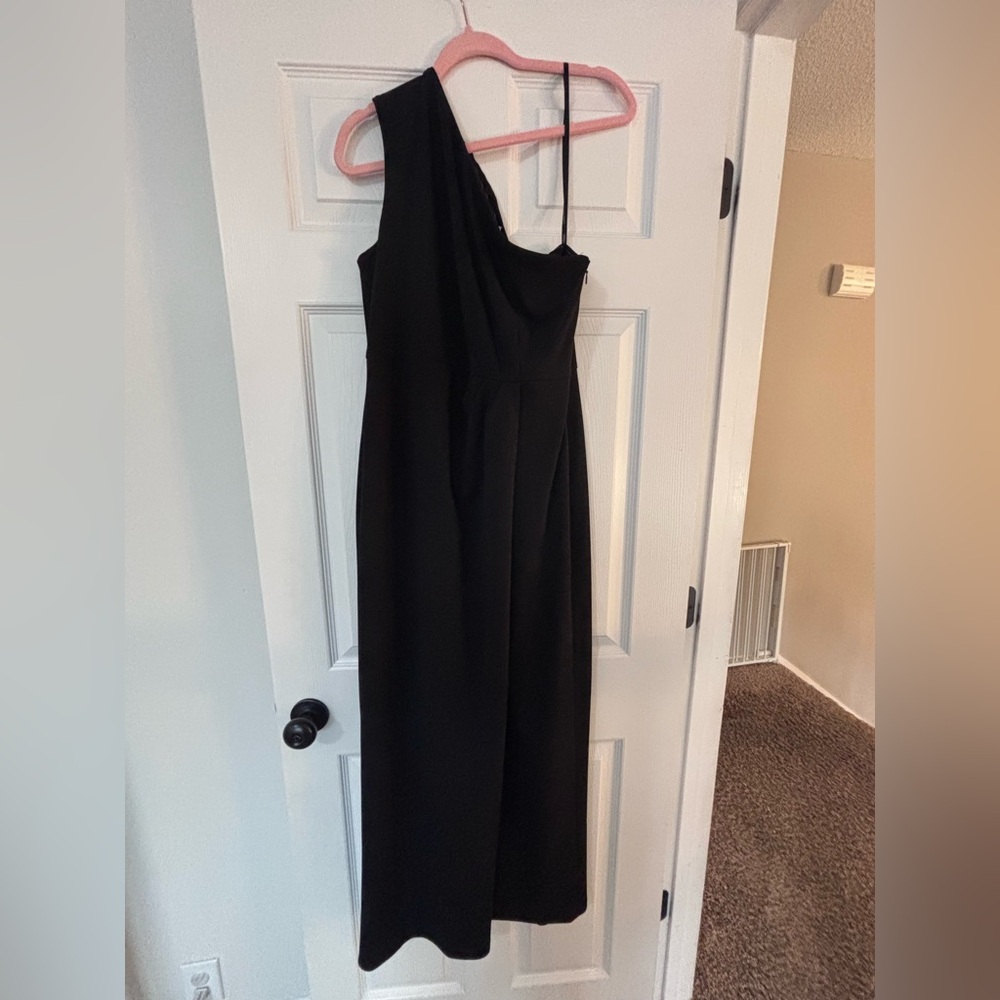 Calvin Klein Draped One Shoulder Black Gown, Size 12, EUC—worn once!! - Picture 5 of 7